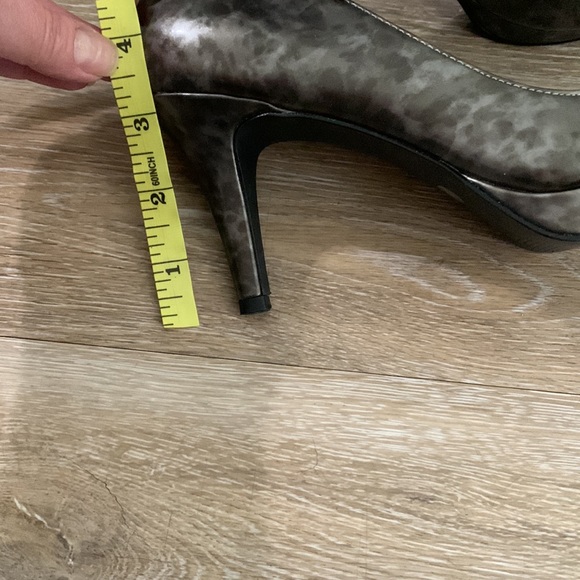 Alfani- Madyson Platform Shoes EUC - Picture 6 of 11